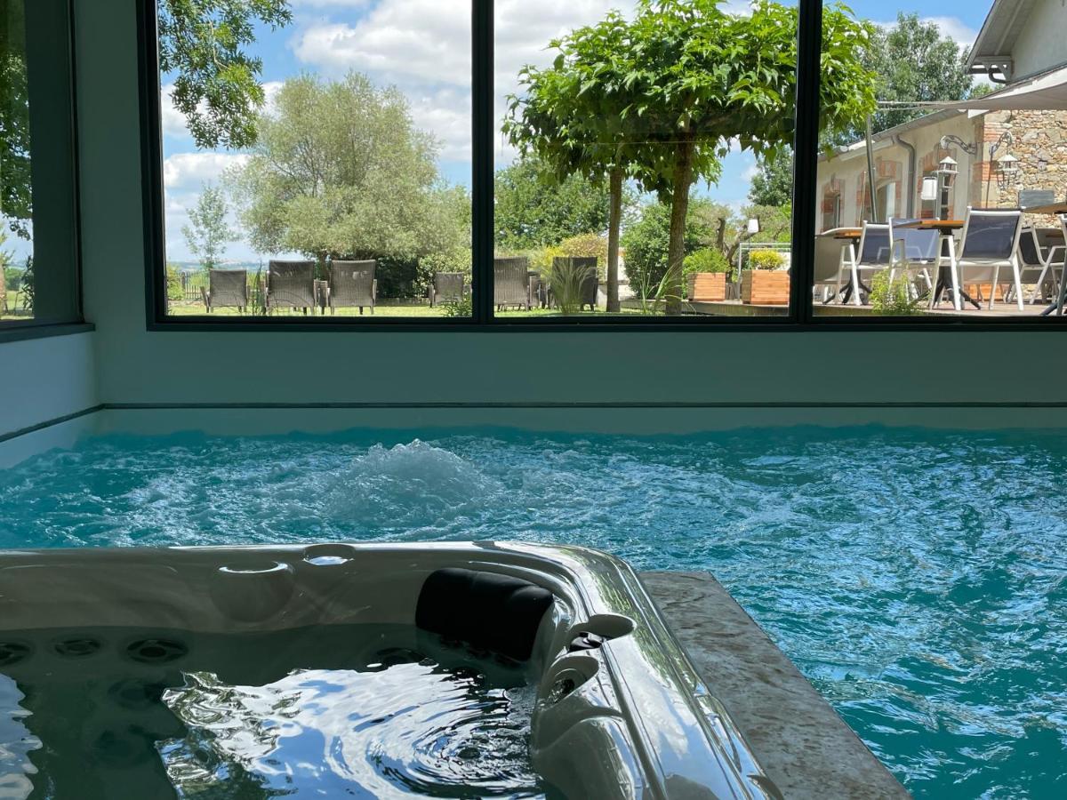 רבל Le Pavillon Du Chateau, Hotel & Spa מראה חיצוני תמונה