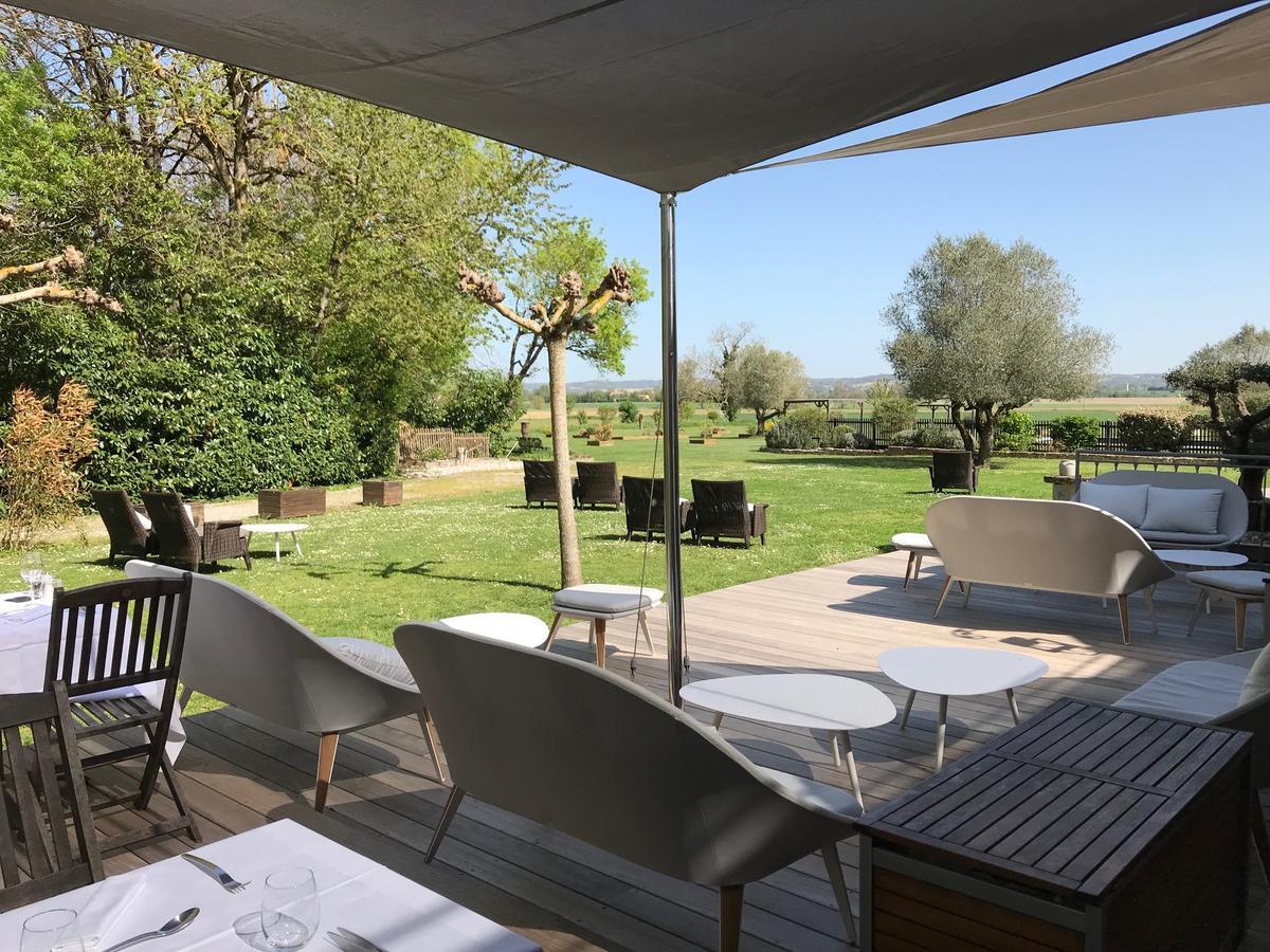 רבל Le Pavillon Du Chateau, Hotel & Spa מראה חיצוני תמונה