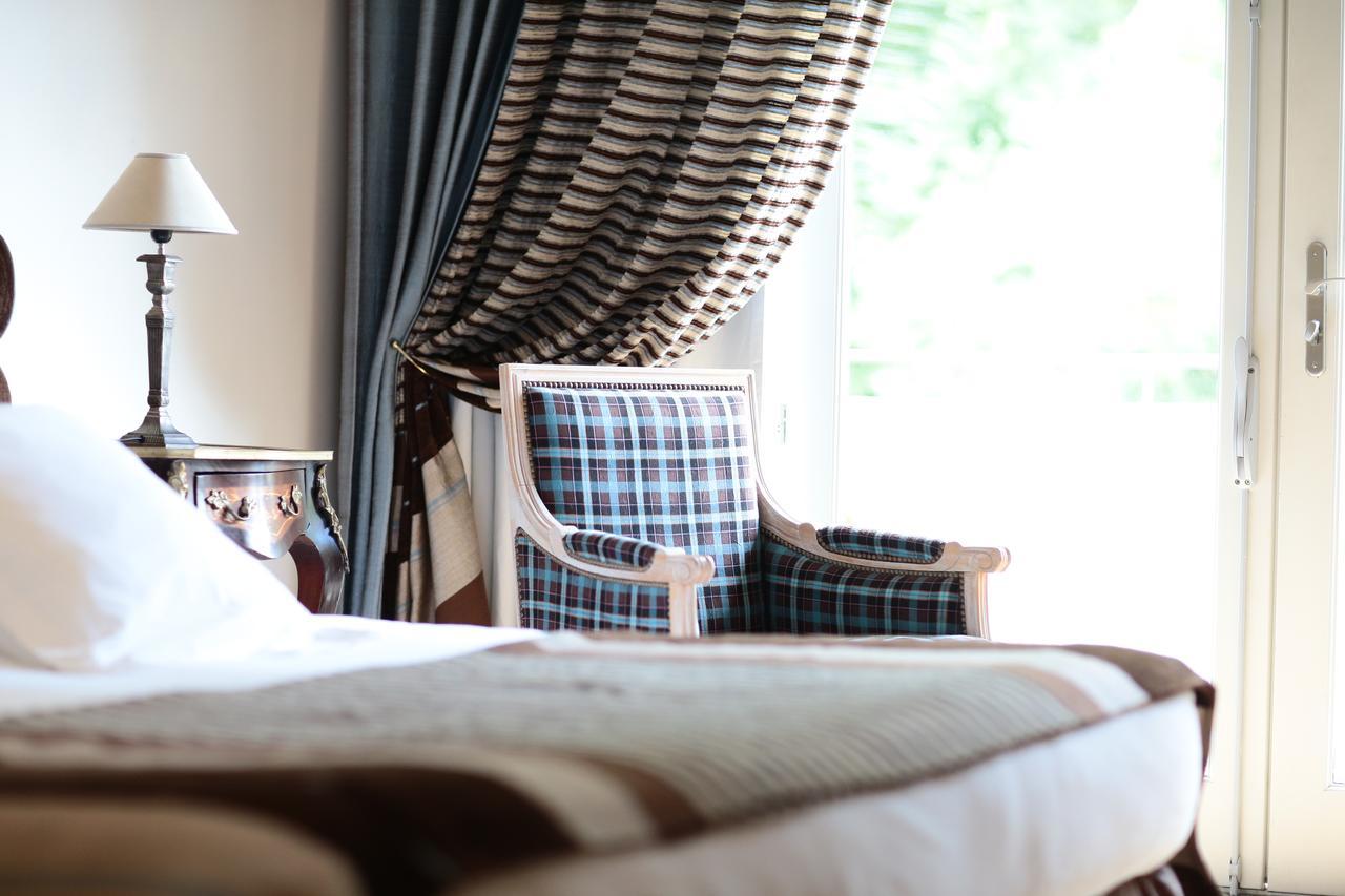 רבל Le Pavillon Du Chateau, Hotel & Spa מראה חיצוני תמונה