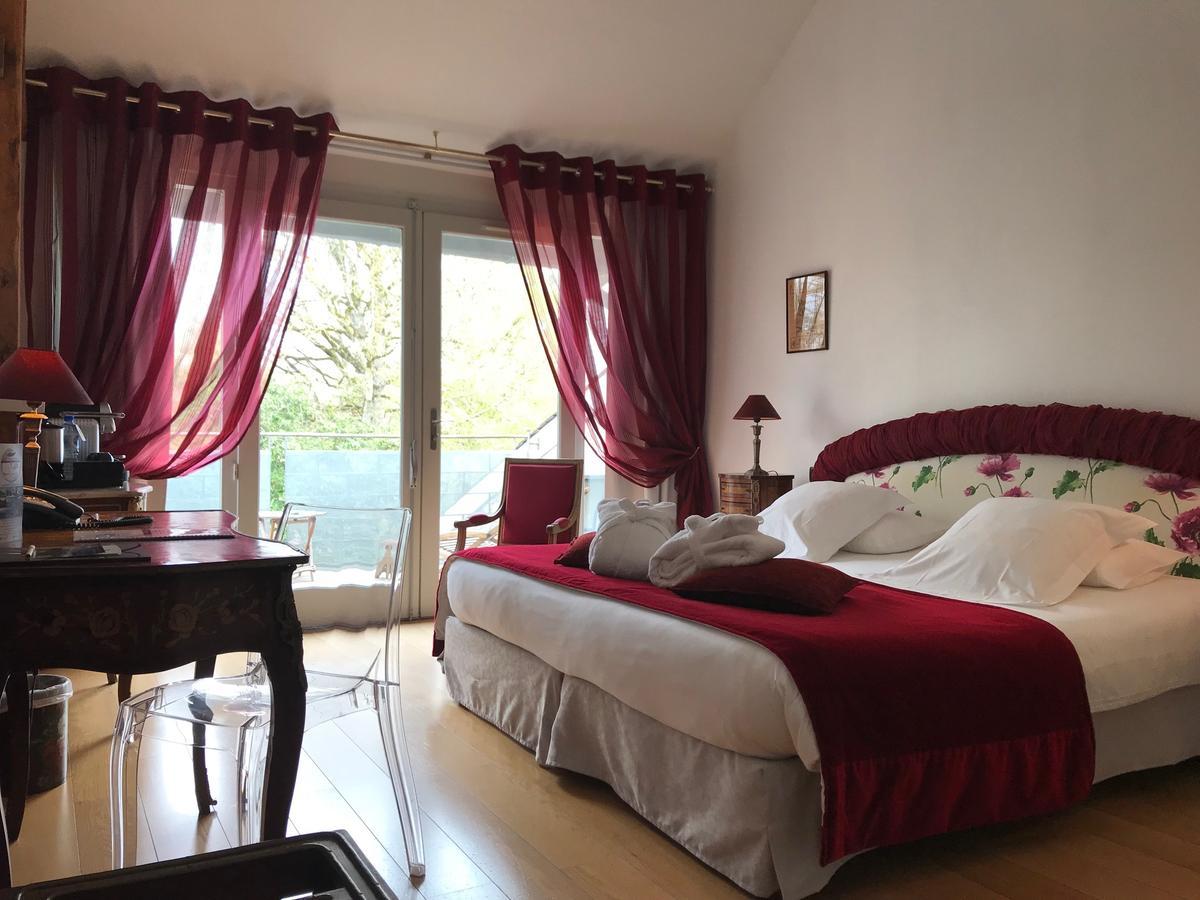 רבל Le Pavillon Du Chateau, Hotel & Spa מראה חיצוני תמונה