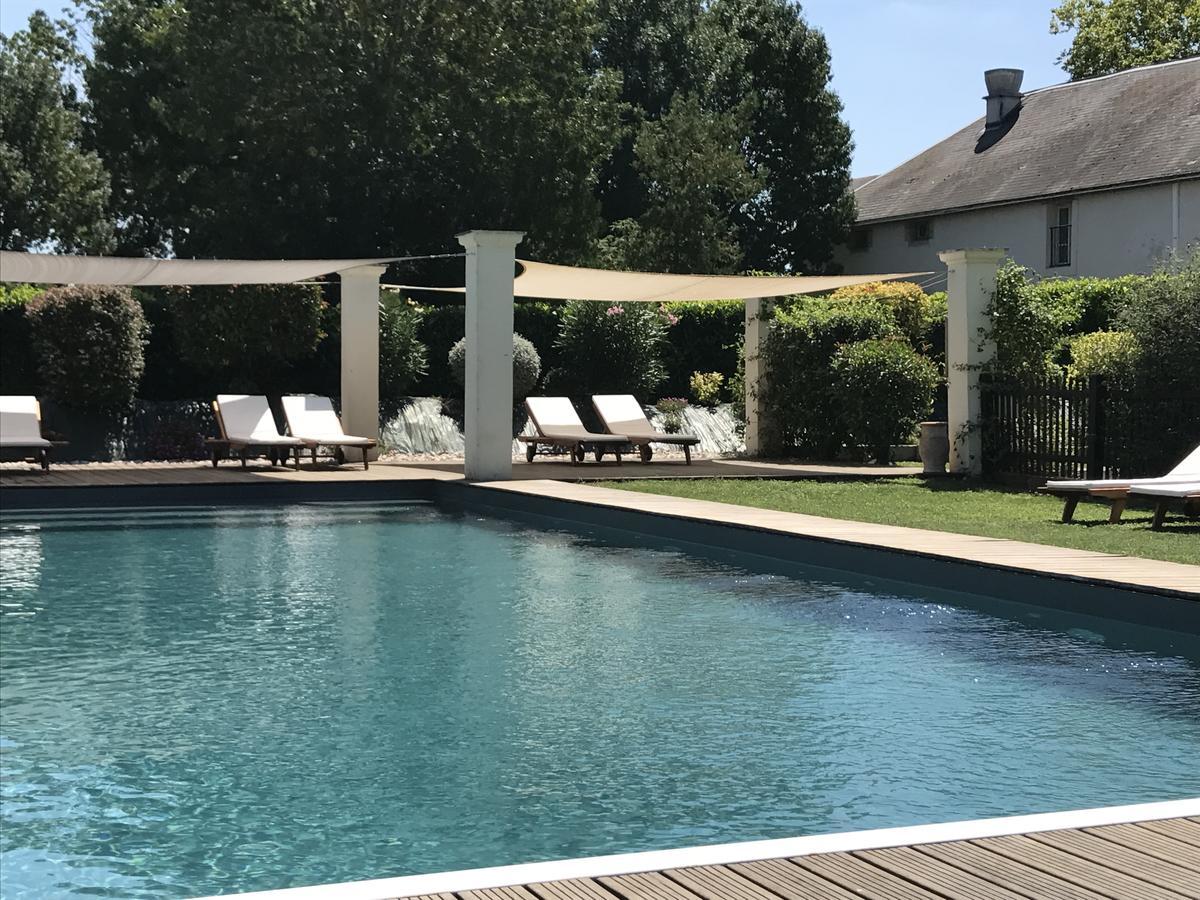 רבל Le Pavillon Du Chateau, Hotel & Spa מראה חיצוני תמונה