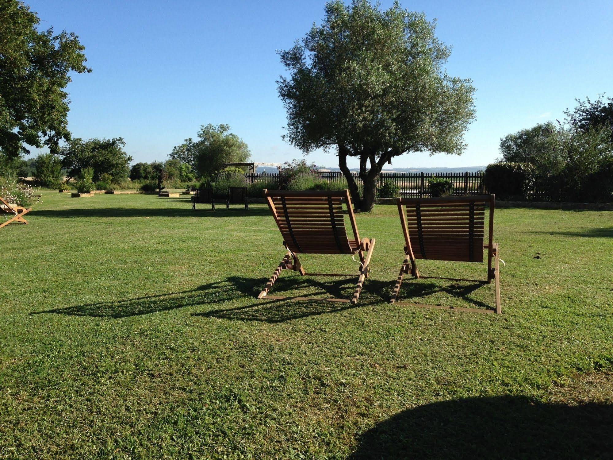 רבל Le Pavillon Du Chateau, Hotel & Spa מראה חיצוני תמונה