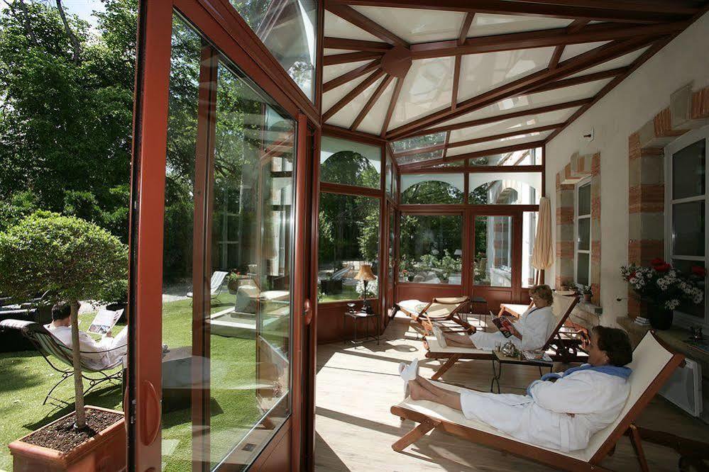 רבל Le Pavillon Du Chateau, Hotel & Spa מראה חיצוני תמונה