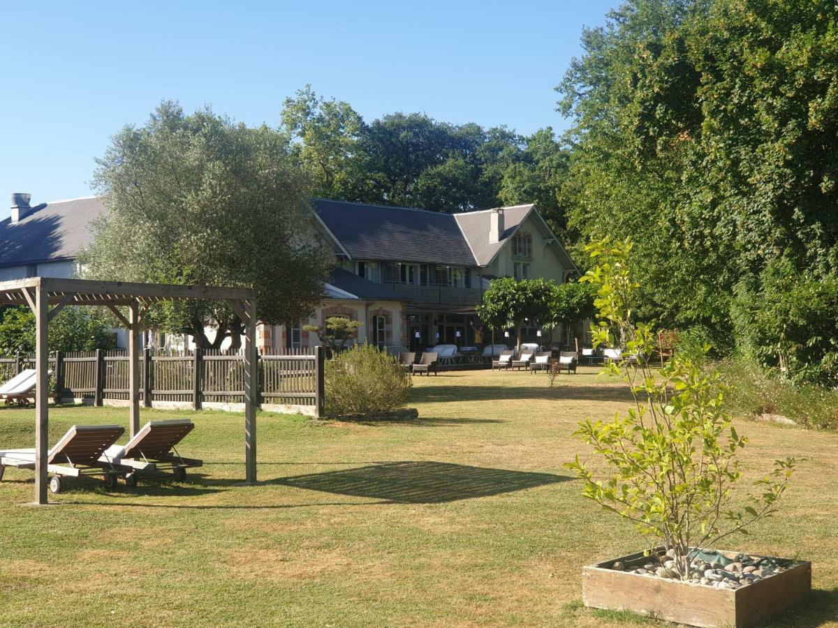 רבל Le Pavillon Du Chateau, Hotel & Spa מראה חיצוני תמונה