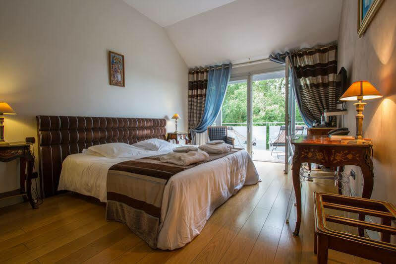 רבל Le Pavillon Du Chateau, Hotel & Spa מראה חיצוני תמונה